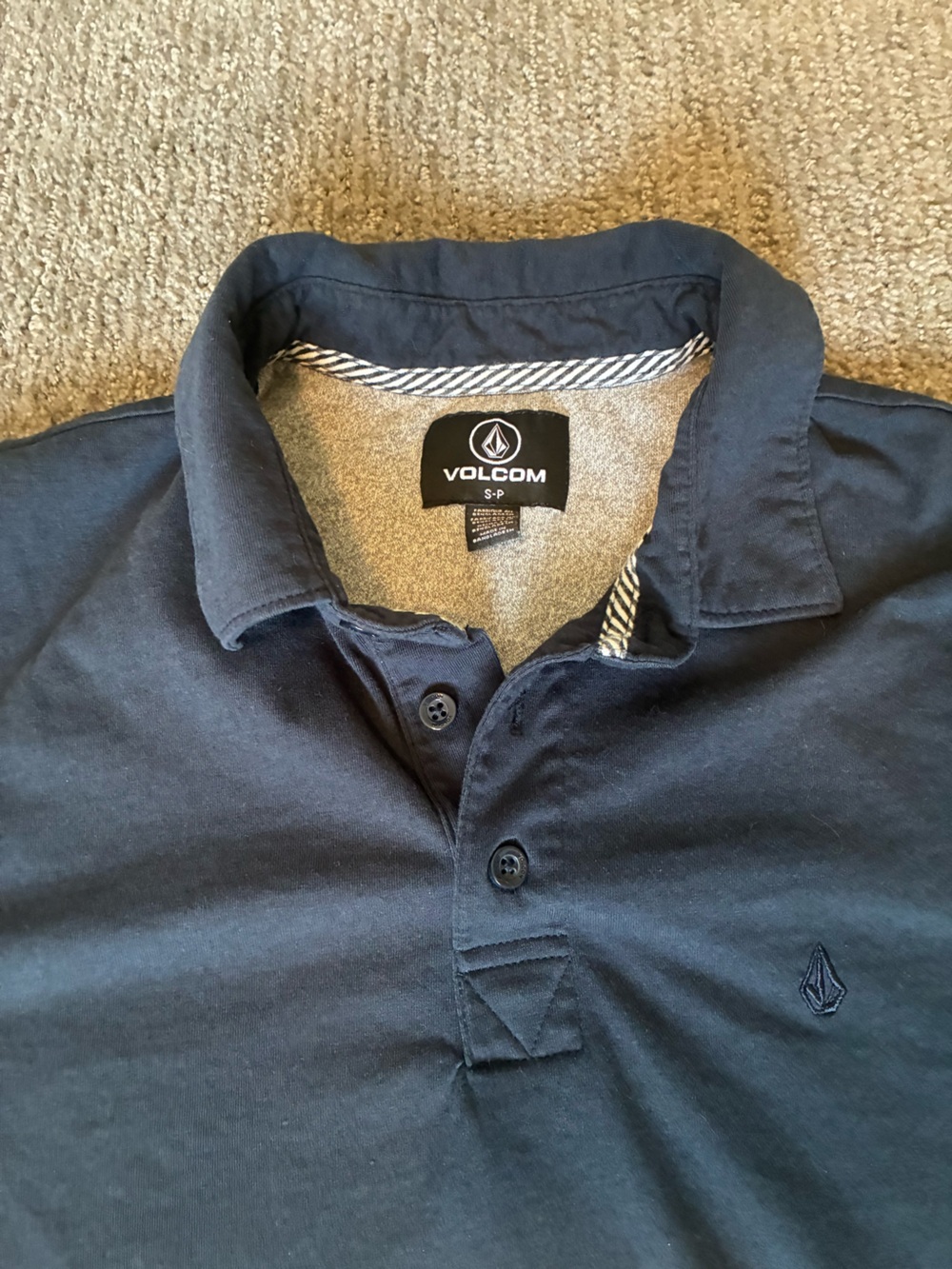Men’s Volcom Polo - Picture 3 of 3